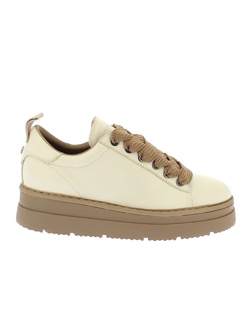 P89 stringata da donna in pelle beige chiaro PANCHIC | P89W001-0066A001