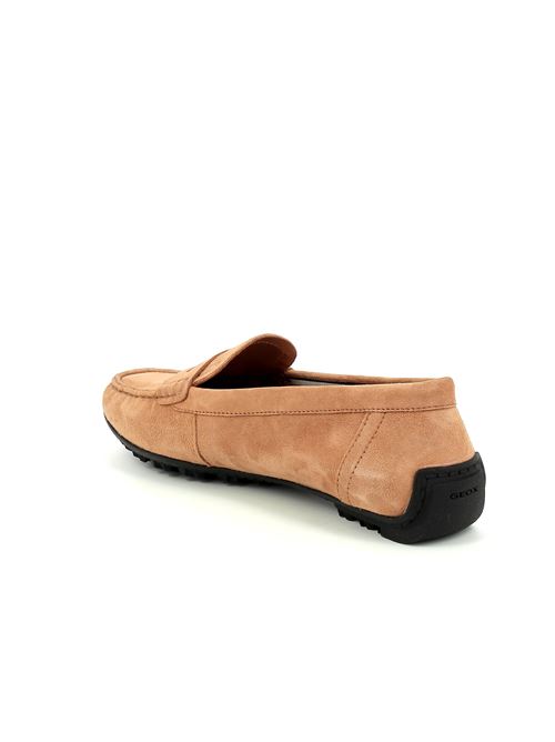 Kosmopolis mocassino da donna in camoscio cammello GEOX | D35RCA00021C5006